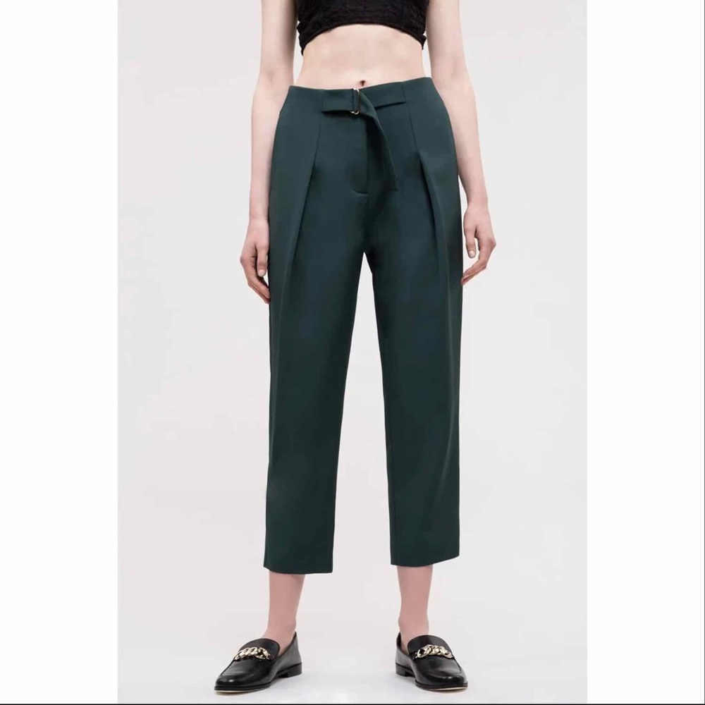 J.O.A. Green Pleated Slide Belt Cropped Pants